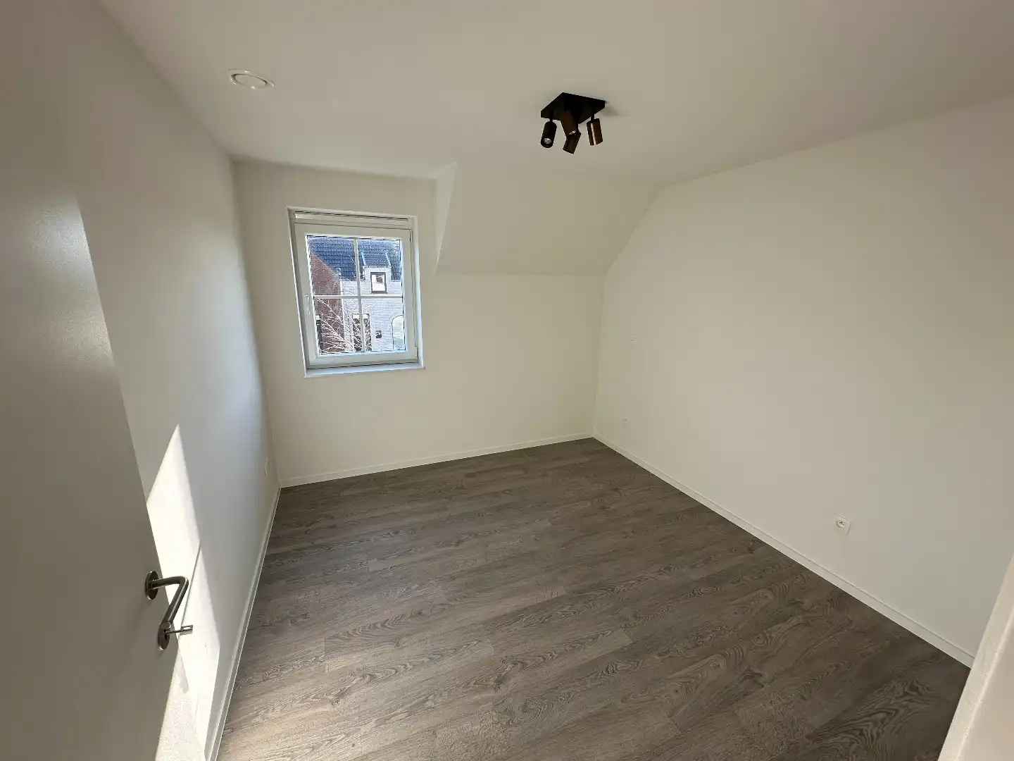 Prachtige instapklare nieuwbouwwoning, energiezuinig, Torhout. foto 14