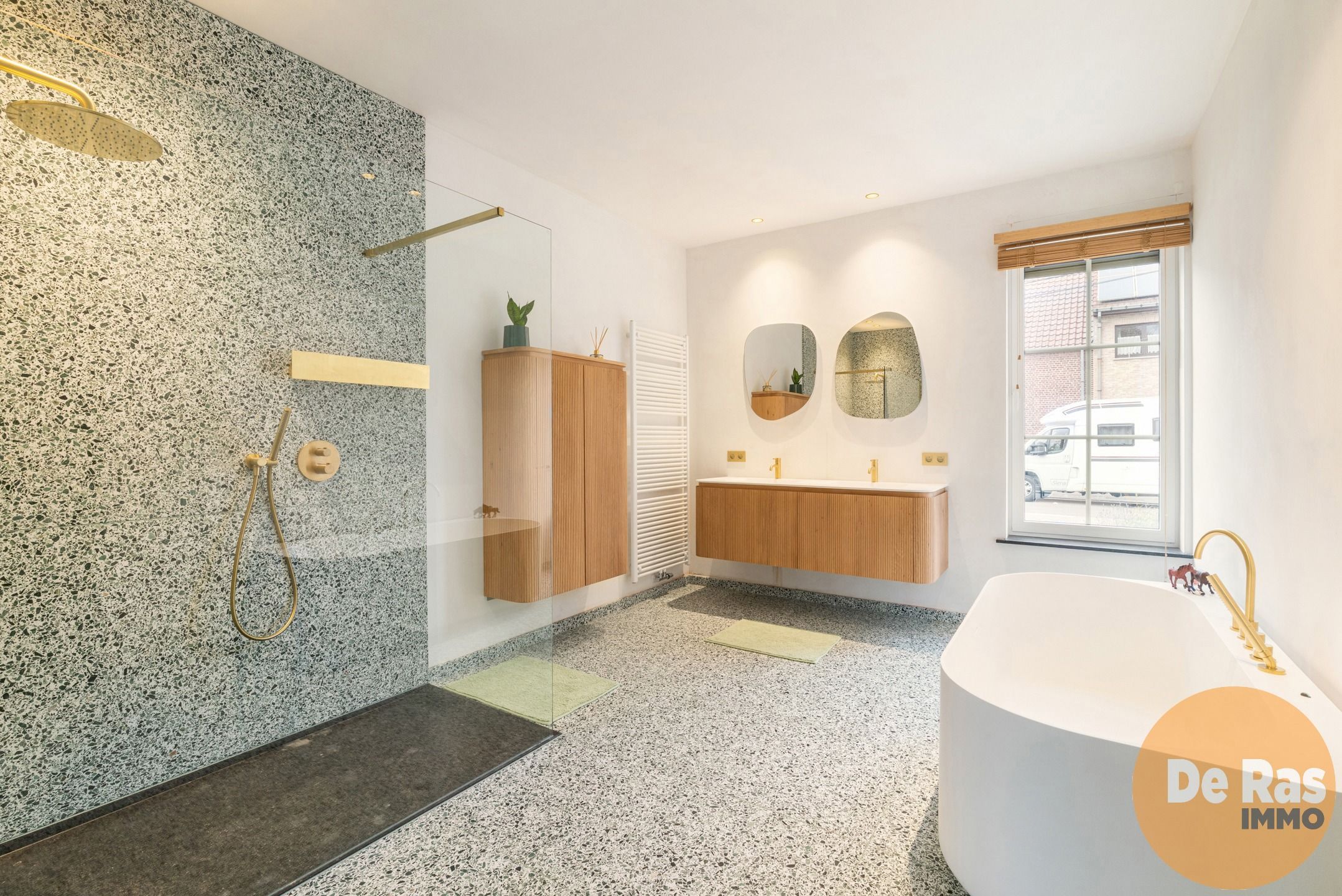 IMPE - Stijlvolle OB - 5 slpks - 2 badks - diepe tuin foto 17