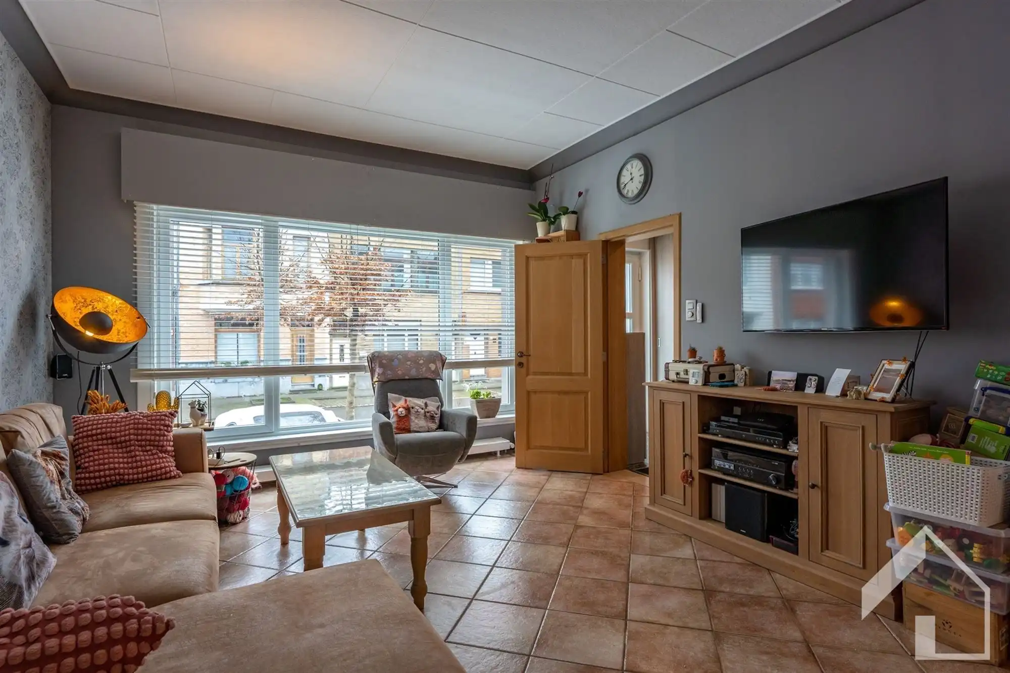 Instapklare gezinswoning met 3 slaapkamers, garage en tuin in rustige enkelrichtingsstraat te Deurne foto 5