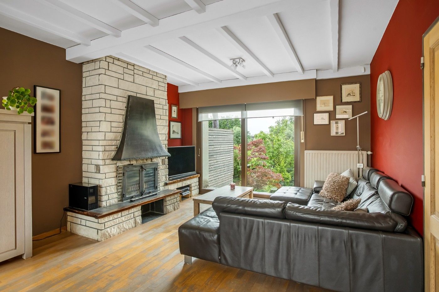 Ruime, instapklare bel-etagewoning met 3 slpk., inpandige garage en tuin foto 4