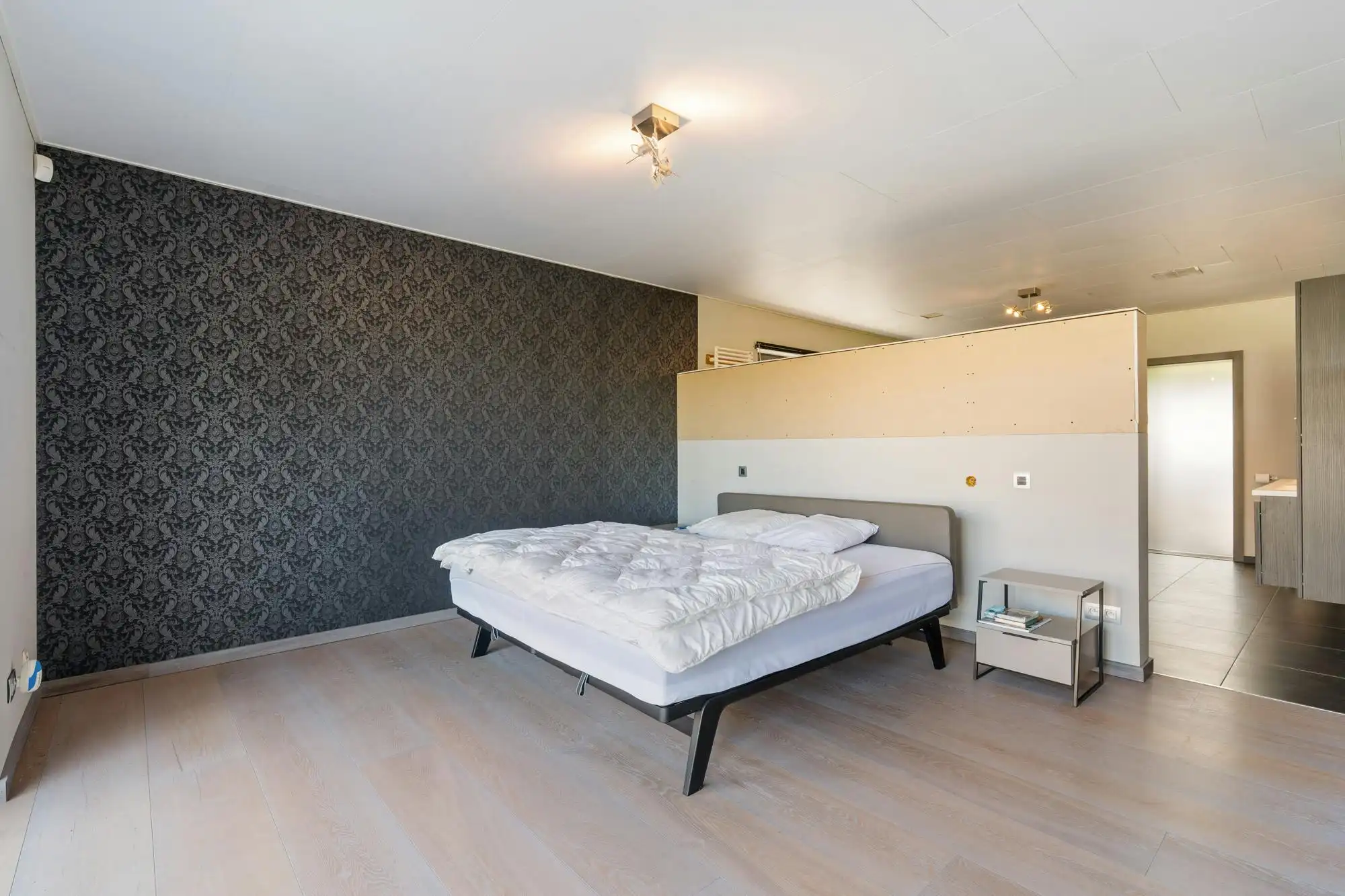 Ruime villa met tuin & 2 garages, ideaal als kangoeroewoning foto 15