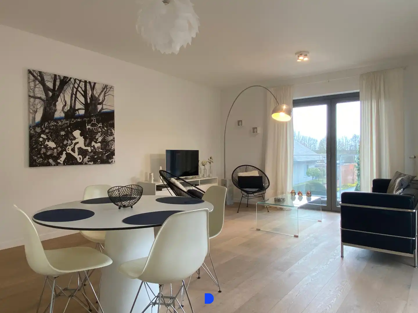 Instapklaar appartement centrum Rumbeke. foto {{pictureIndex}}