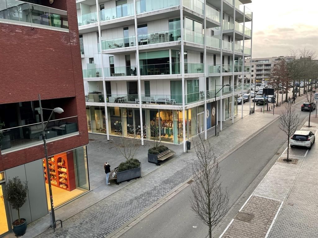 APPARTEMENT met 2 SLAAPKAMERS in het centrum foto 2