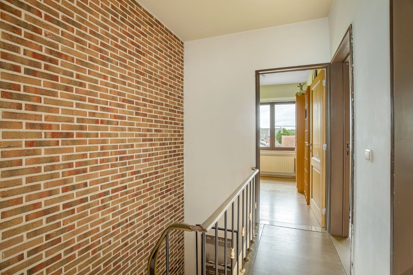Ruime, instapklare bel-etagewoning met 3 slpk., inpandige garage en tuin foto 18