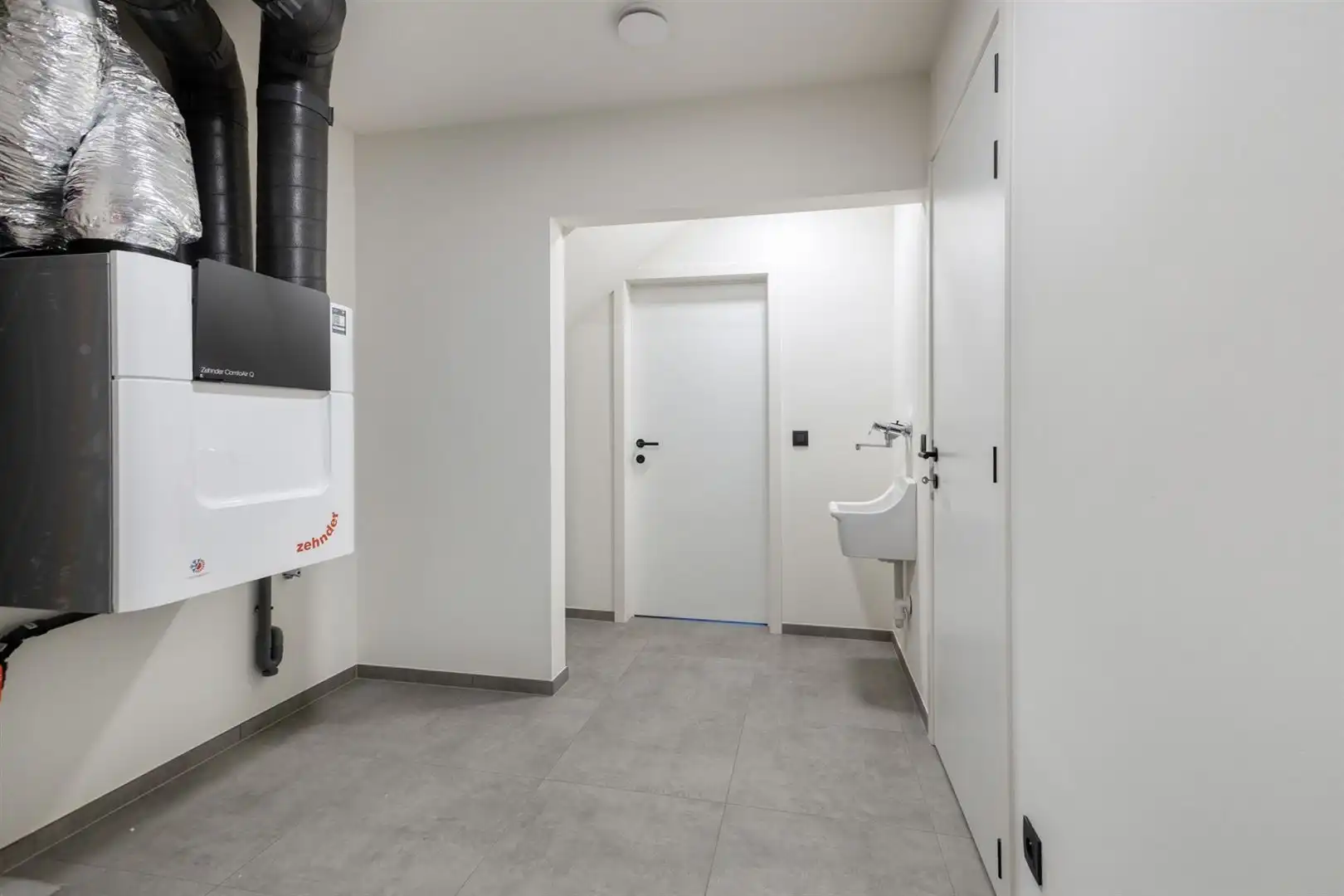 TE HUUR: Ruime nieuwbouwwoning met 3 slaapkamers te Pelt! foto 17