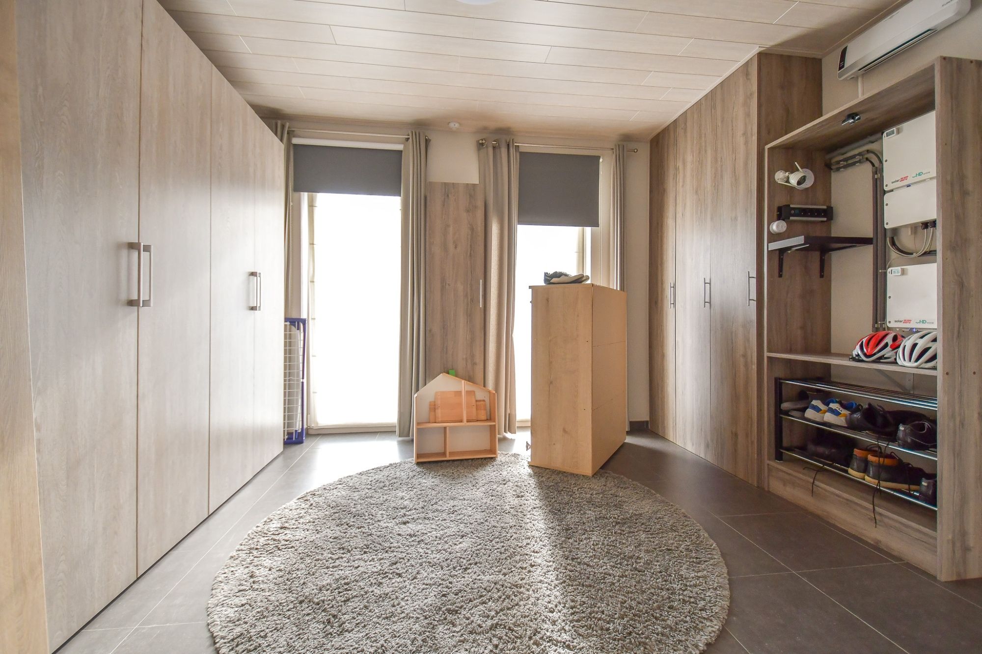 Energiezuinige gezinswoning met 4 slaapkamers en zonnige tuin in Maria-Aalter foto 9