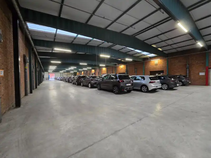 Kantoorruimte te huur foto {{pictureIndex}}