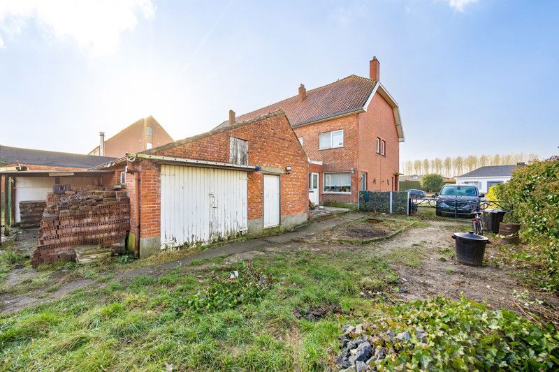 Te renoveren, goed gelegen woning op 8are 75ca foto 12