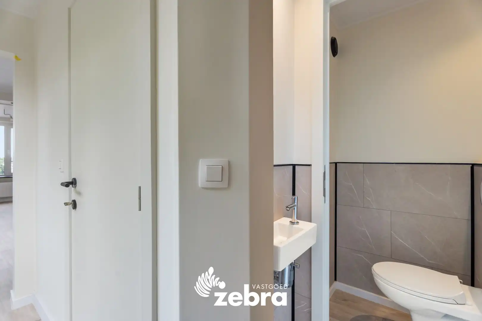 Gerenoveerd duplexappartement in het hartje van Tielt! foto 10