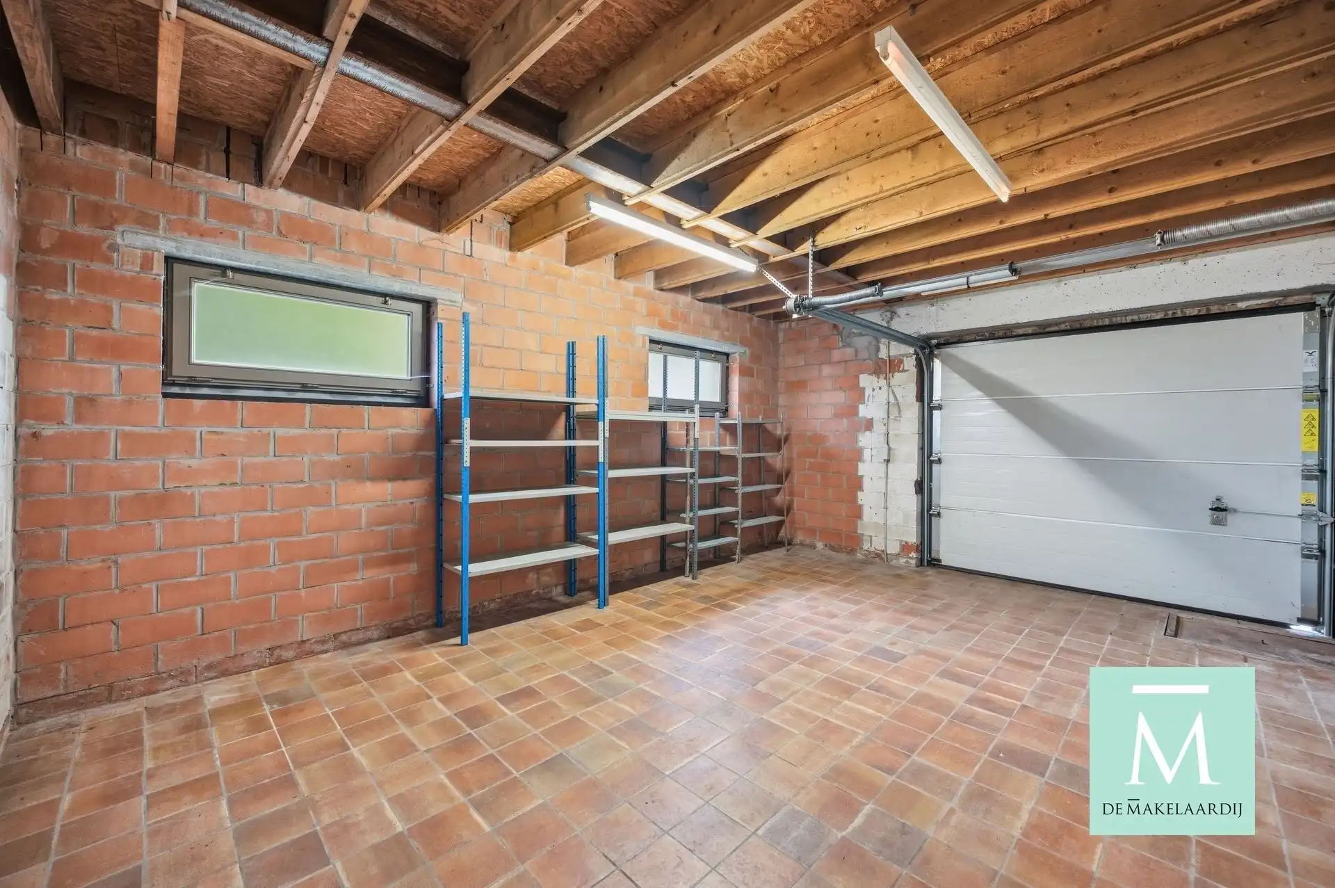 Ruime woning met 4 slaapkamers, garage en diepe tuin op toplocatie! foto 13