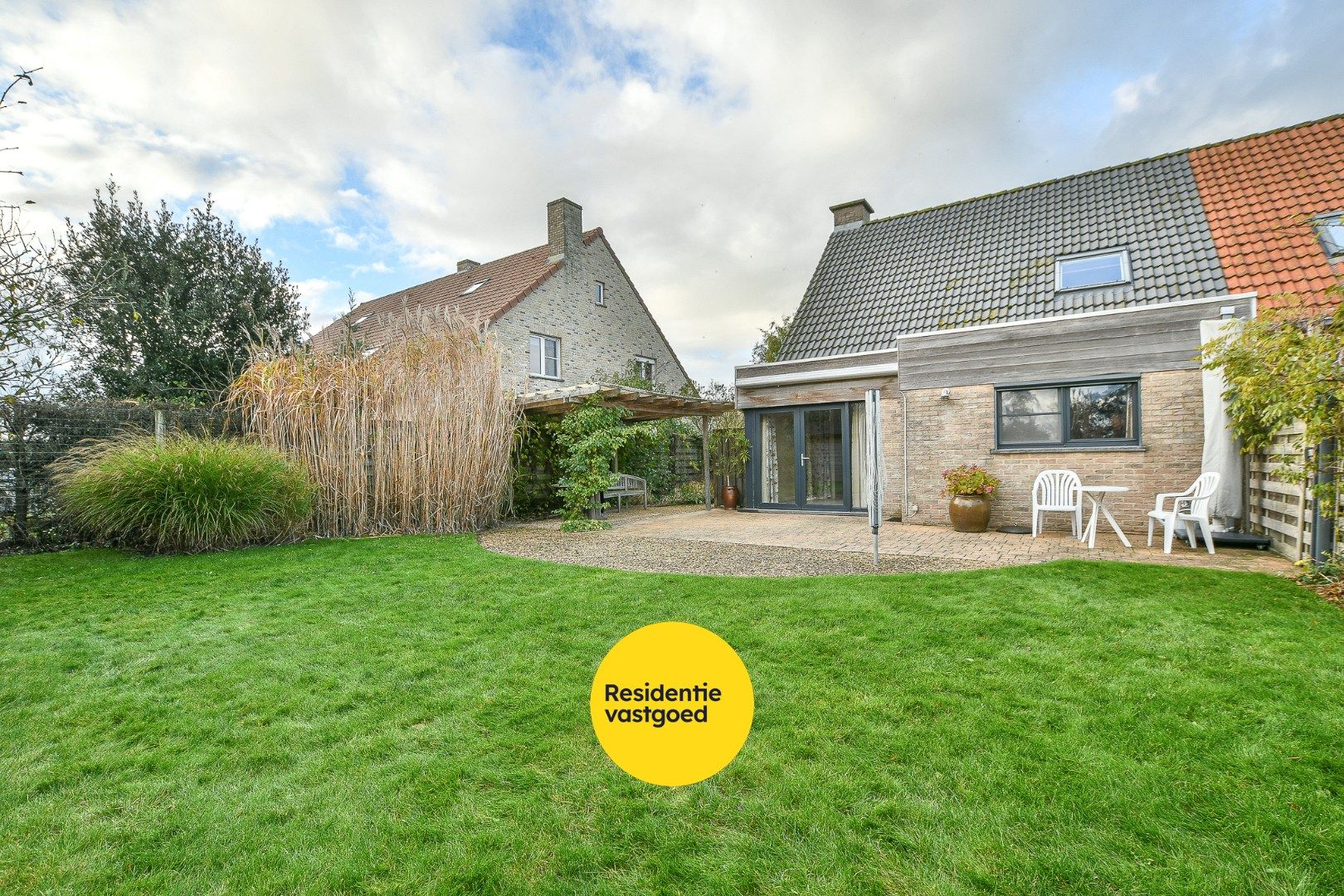 Instapklare halfopen woning in De Haan – vlak bij strand, duinbossen en halte kusttram foto 17