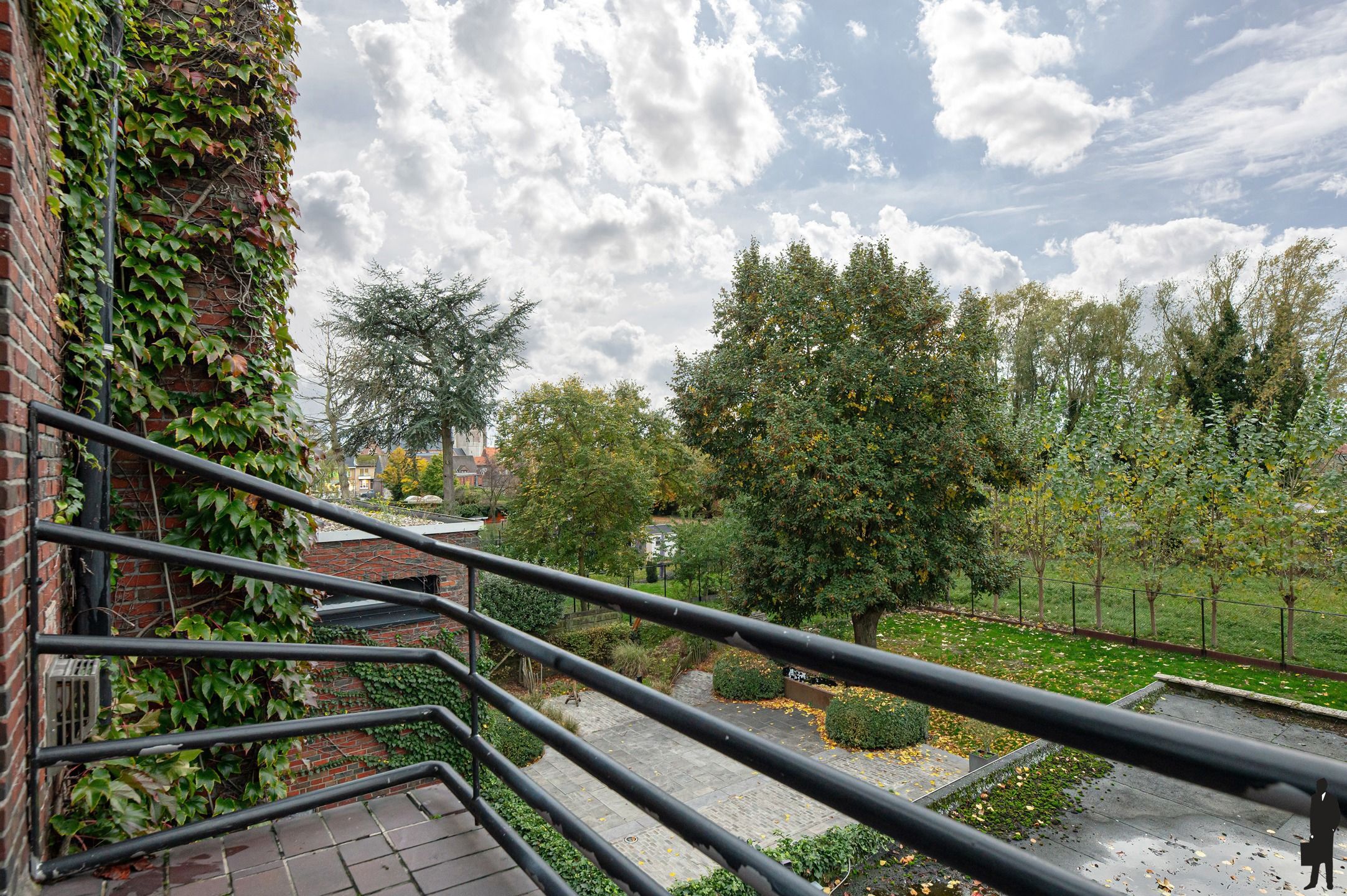 Voormalige dokterswoning in het centrum van Stabroek! foto 32