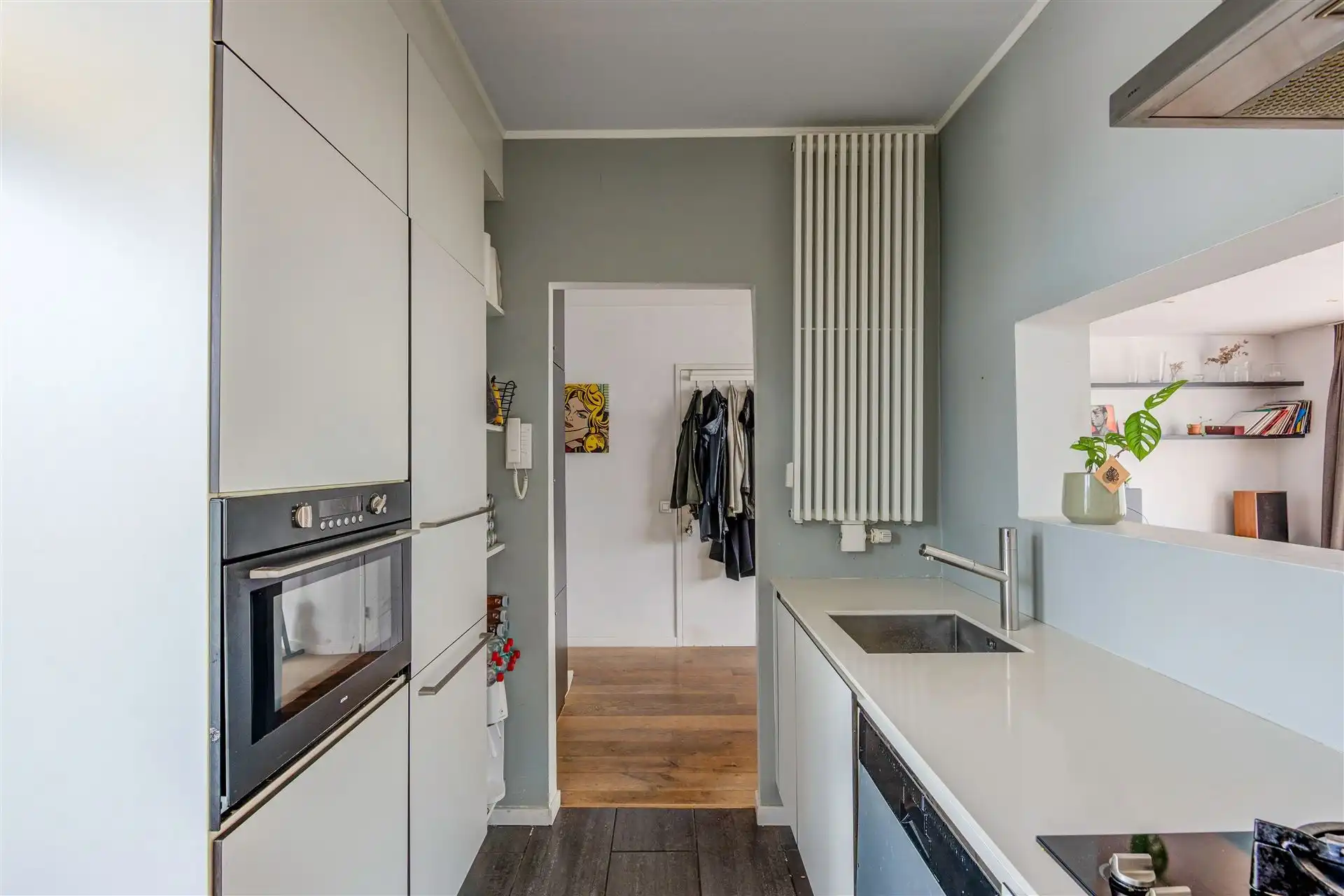 Licht ruim appartement met 2 slaapkamers en terras  foto 12