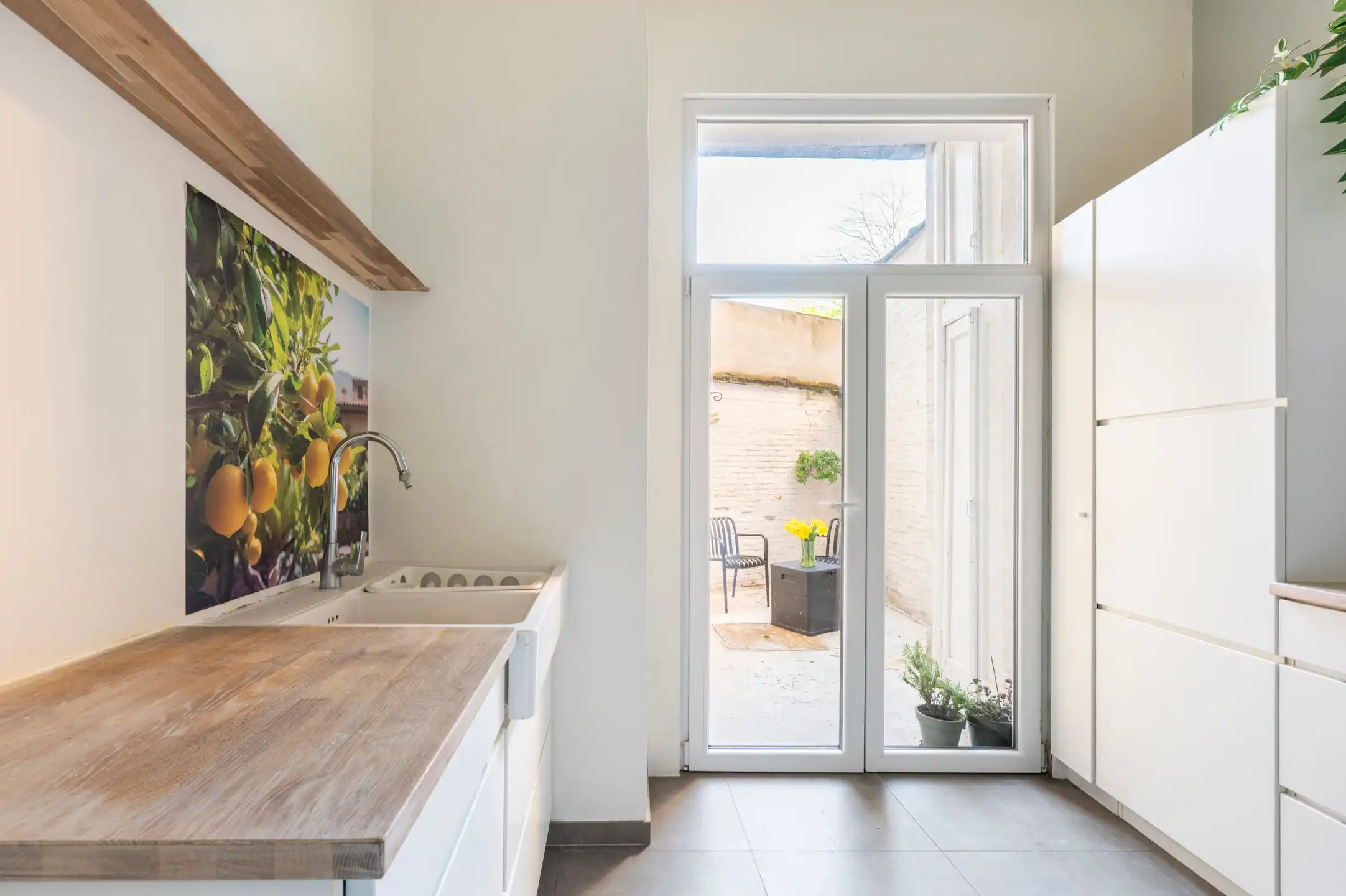 Hoofdfoto van de publicatie: Instapklaar appartement met terras aan Te Boelaerpark