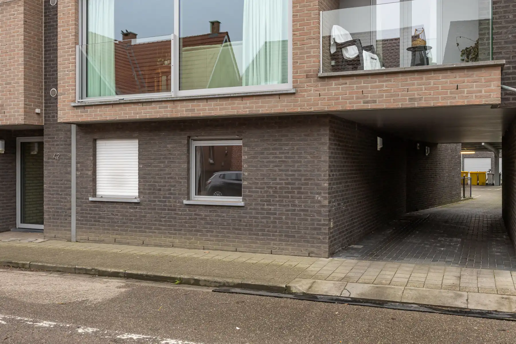 Instapklaar gelijkvloers appartement (97 m²) + parkeerplaats foto 6