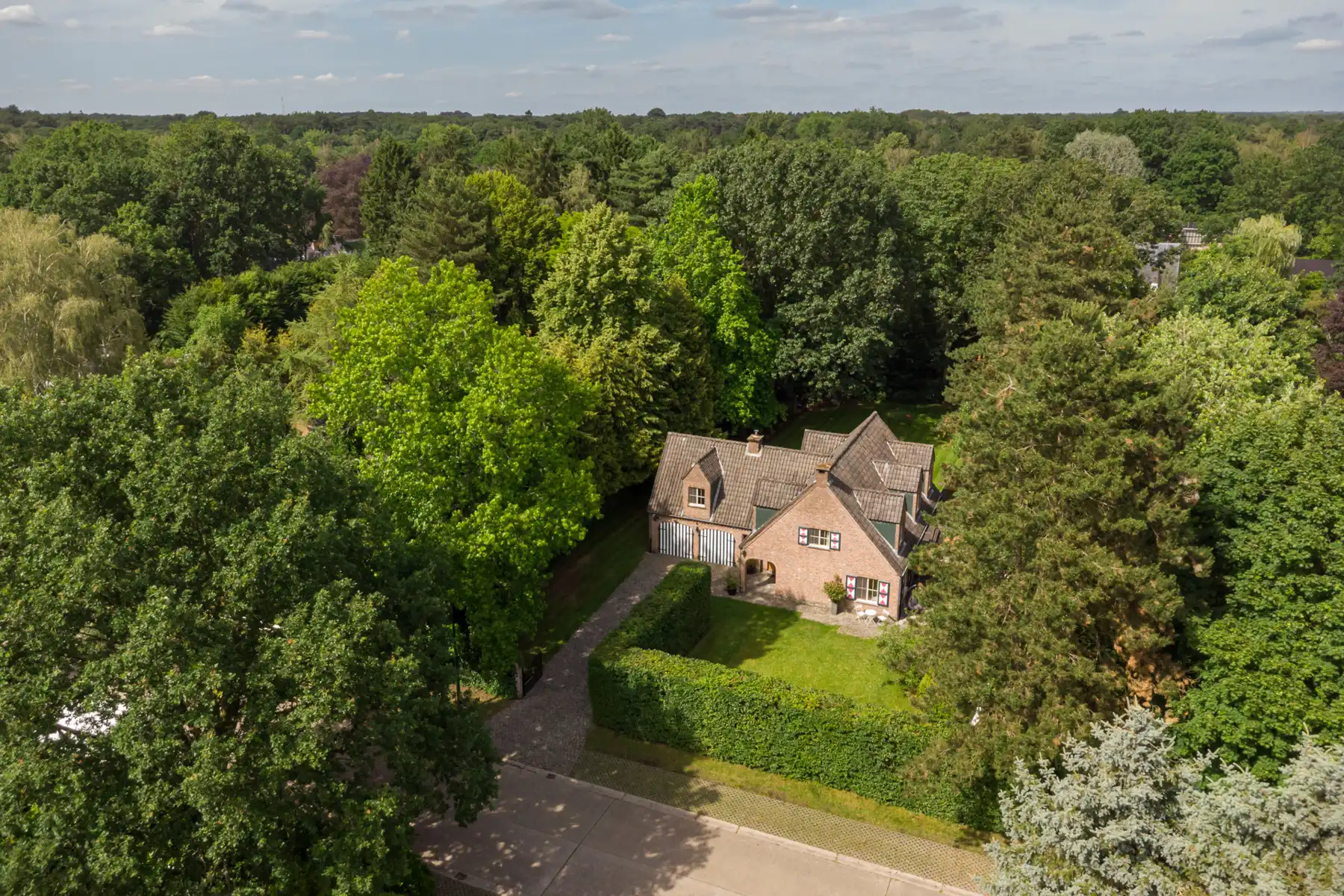 Exclusieve gemeubileerde villa op 2.050m² te Schilde-Bergen foto 34