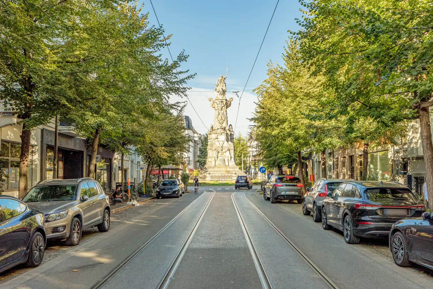 LICHTRIJK EN KARAKTERVOL APPARTEMENT MET ZONNEBALKON OP TOPLOCATIE AAN DE MARNIXPLAATS OP 'TZUID foto 4