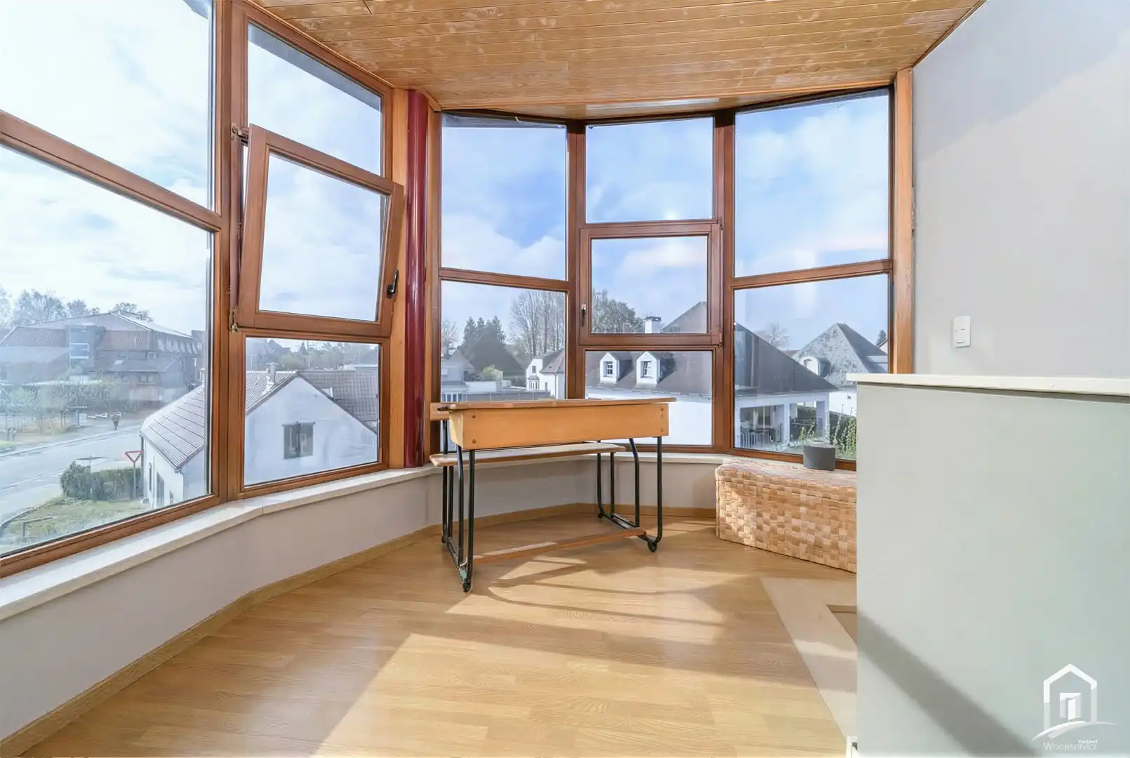 Gunstig gelegen, ruime en zeer lichtrijke gezinswoning te Iddergem. foto 17