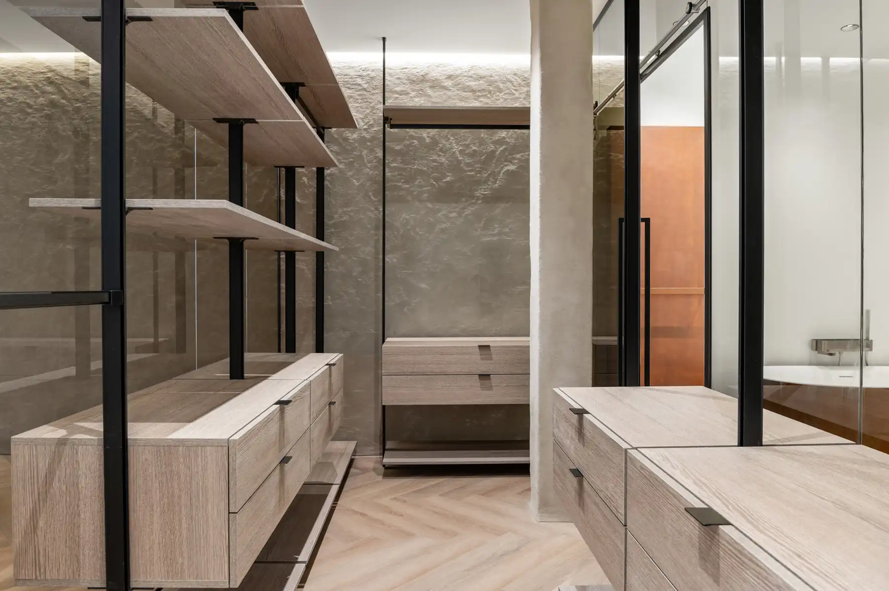 Luxueus gerenoveerd 2 slpk appartement in Art Deco-gebouw foto 5