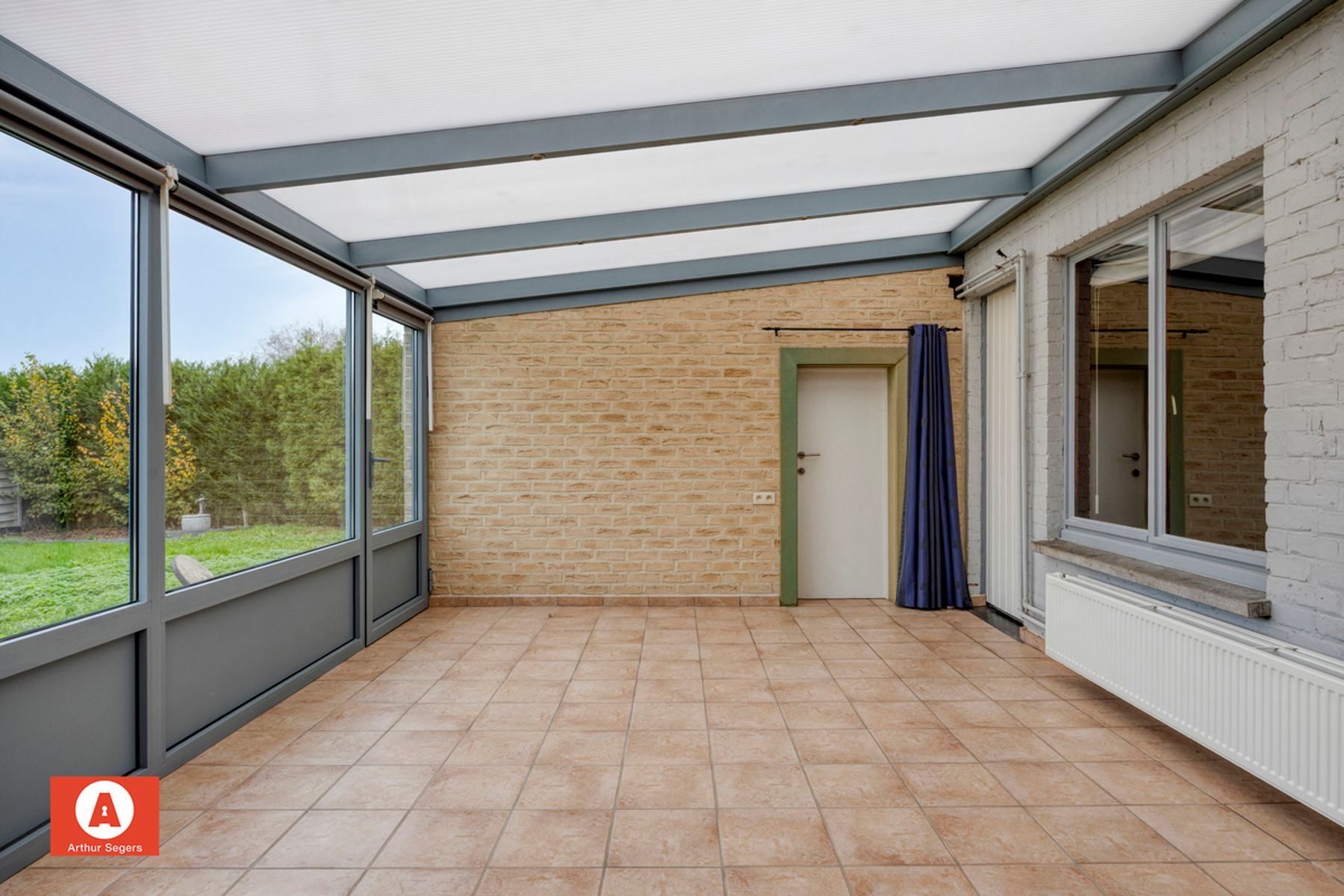 Instapklare en solide woning nabij het centrum van Opstal foto 10