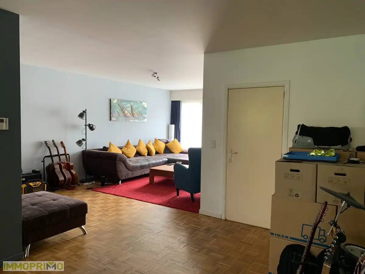 Ruime woning met 4 slaapkamers en garagebox in een woonerf te Mortsel foto 6