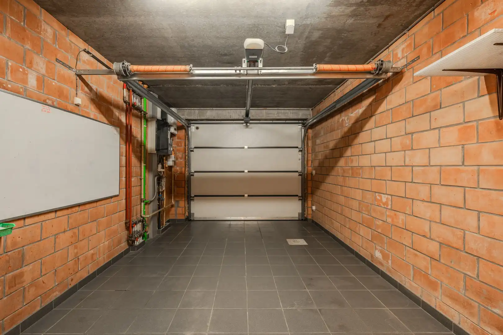 Ruime instapklare gezinswoning met zonnige tuin foto 23