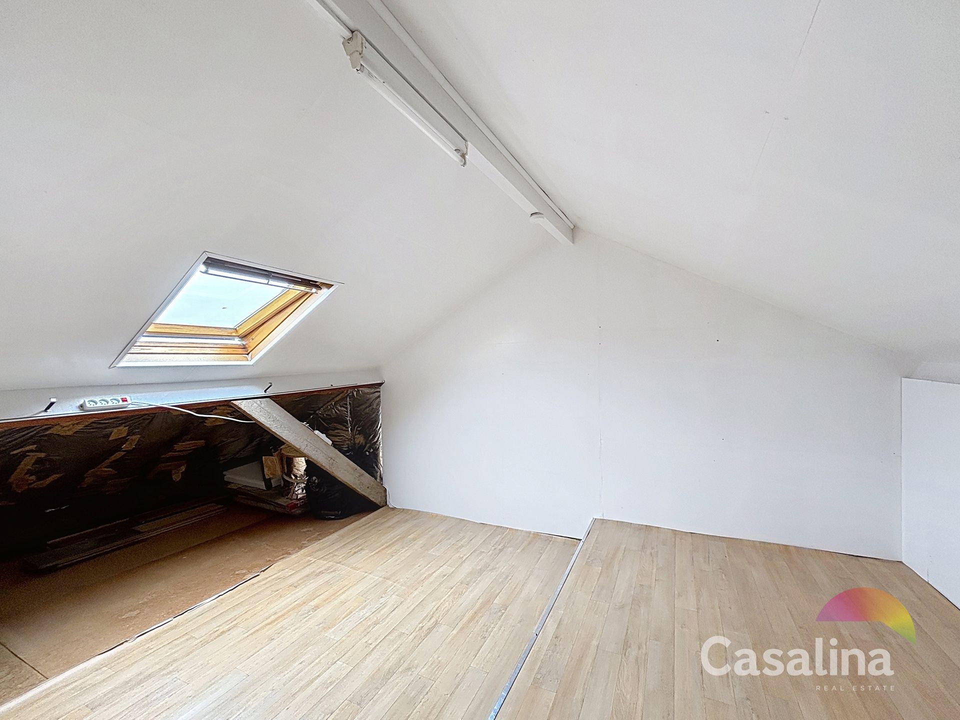 Ruime bungalow van 205 m² in een rustige, groene wijk foto 23