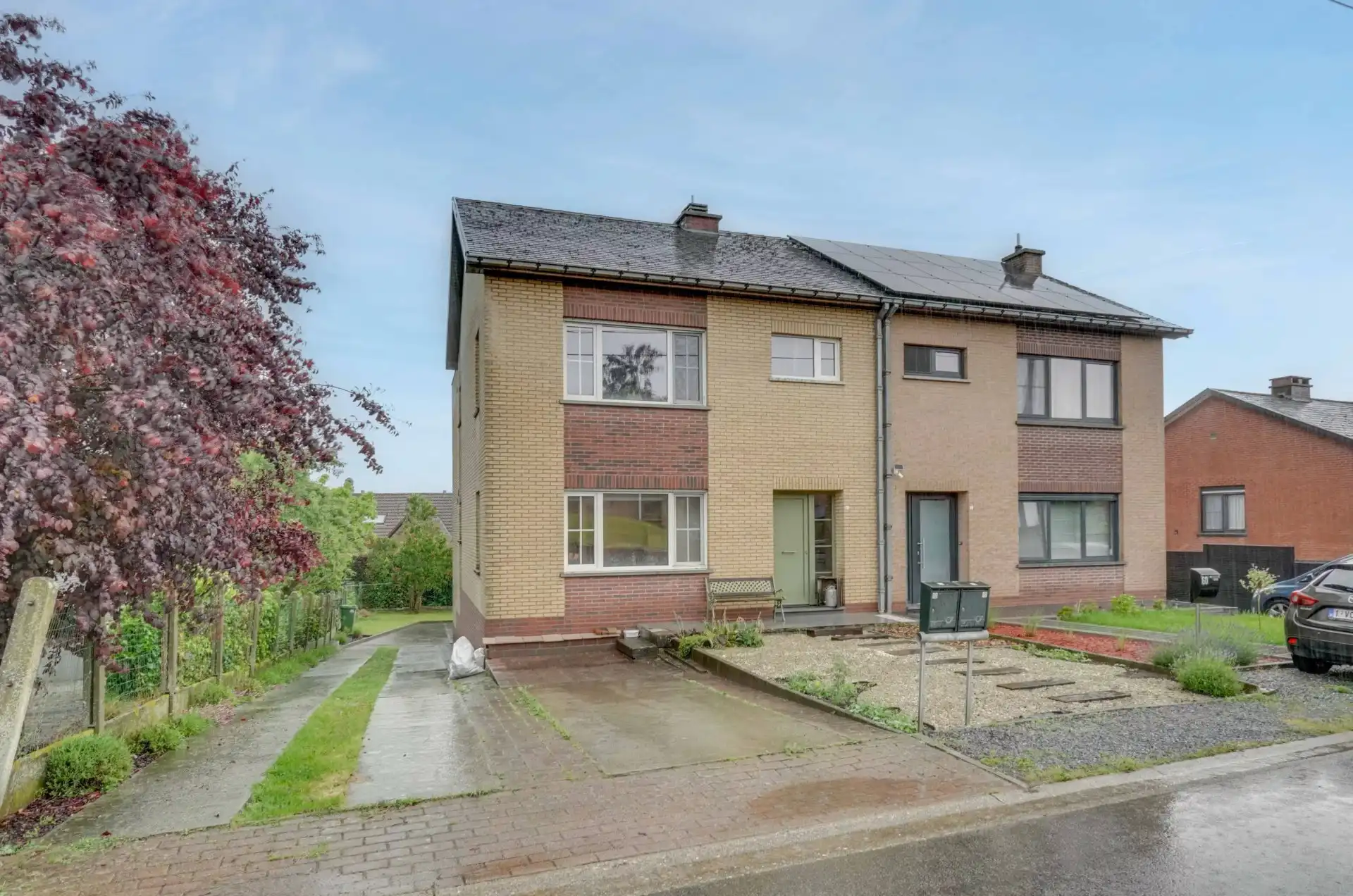 Ruime meergezinswoning met twee appartementen foto 2