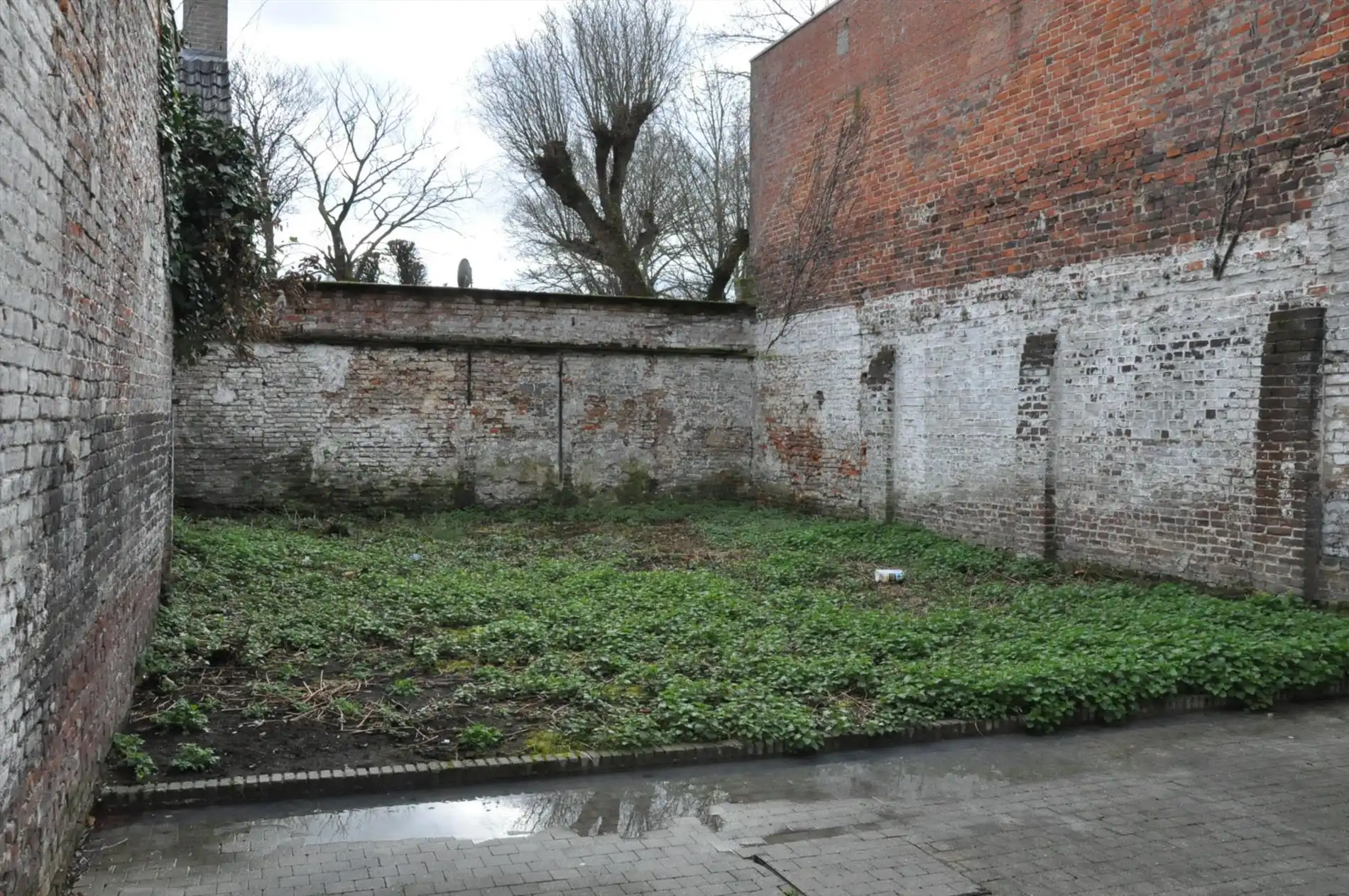 Handelspand (kantoor- of winkelruimte) met een totale oppervlakte van 150m² - centrale ligging foto 12