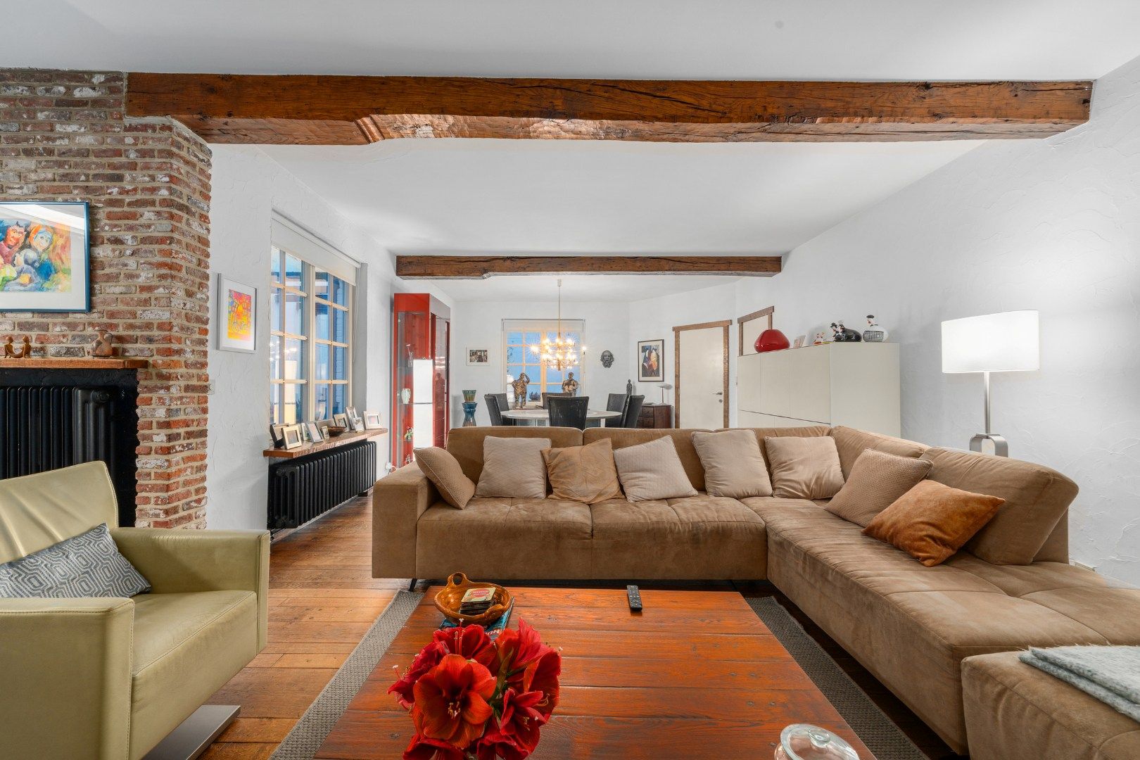 Unieke woning met handelsruimte, kantoor, 7 slpks & 200 m² atelier/magazijn – ideaal voor vrije beroepers foto 13