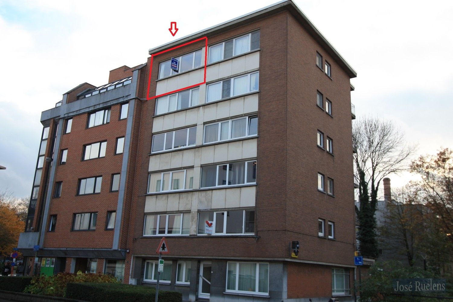 Hoofdfoto van de publicatie: Studio met balkon in centrum Leuven