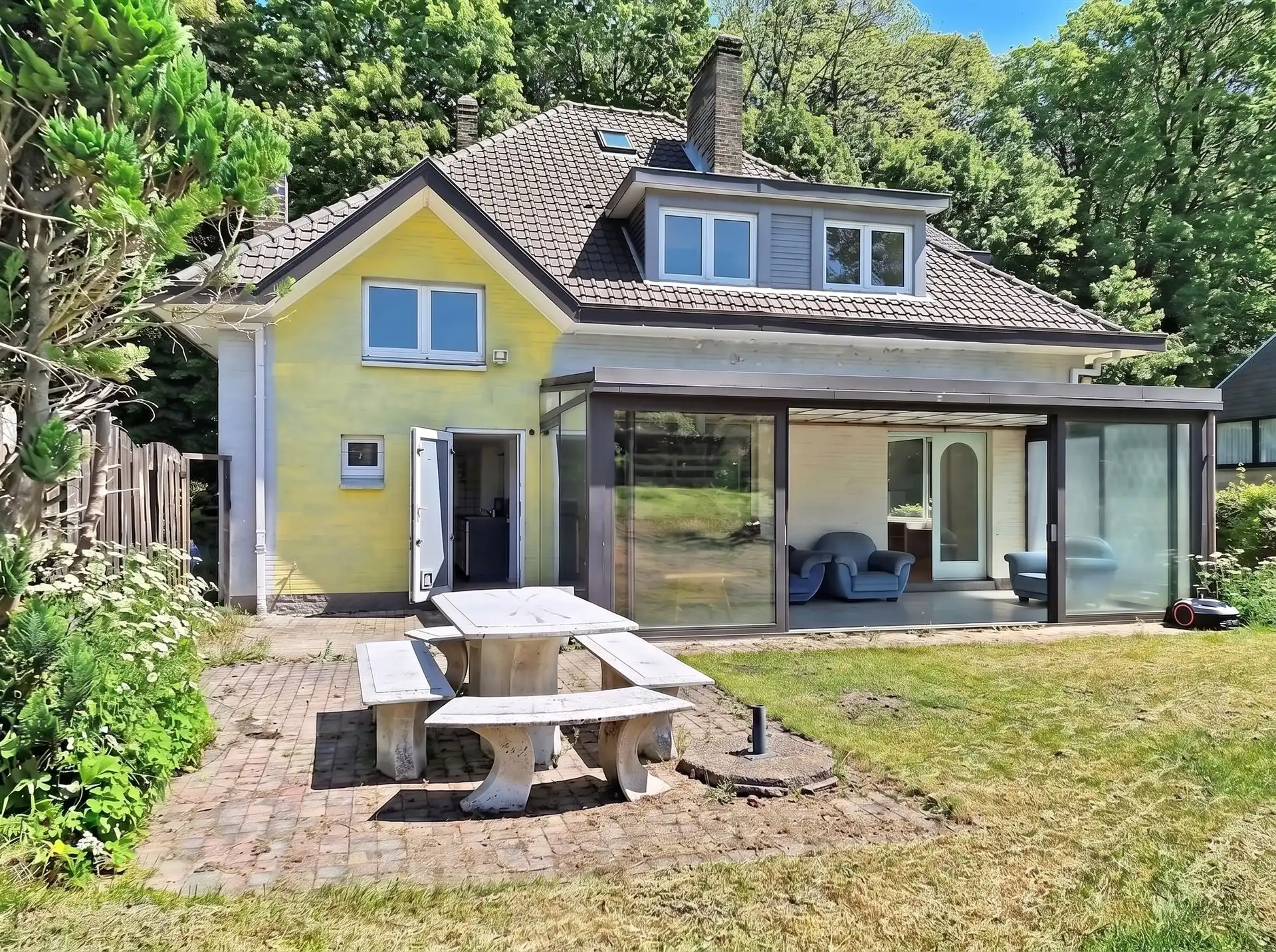 Prachtige te renoveren villa met ZW-gerichte tuin  foto 12