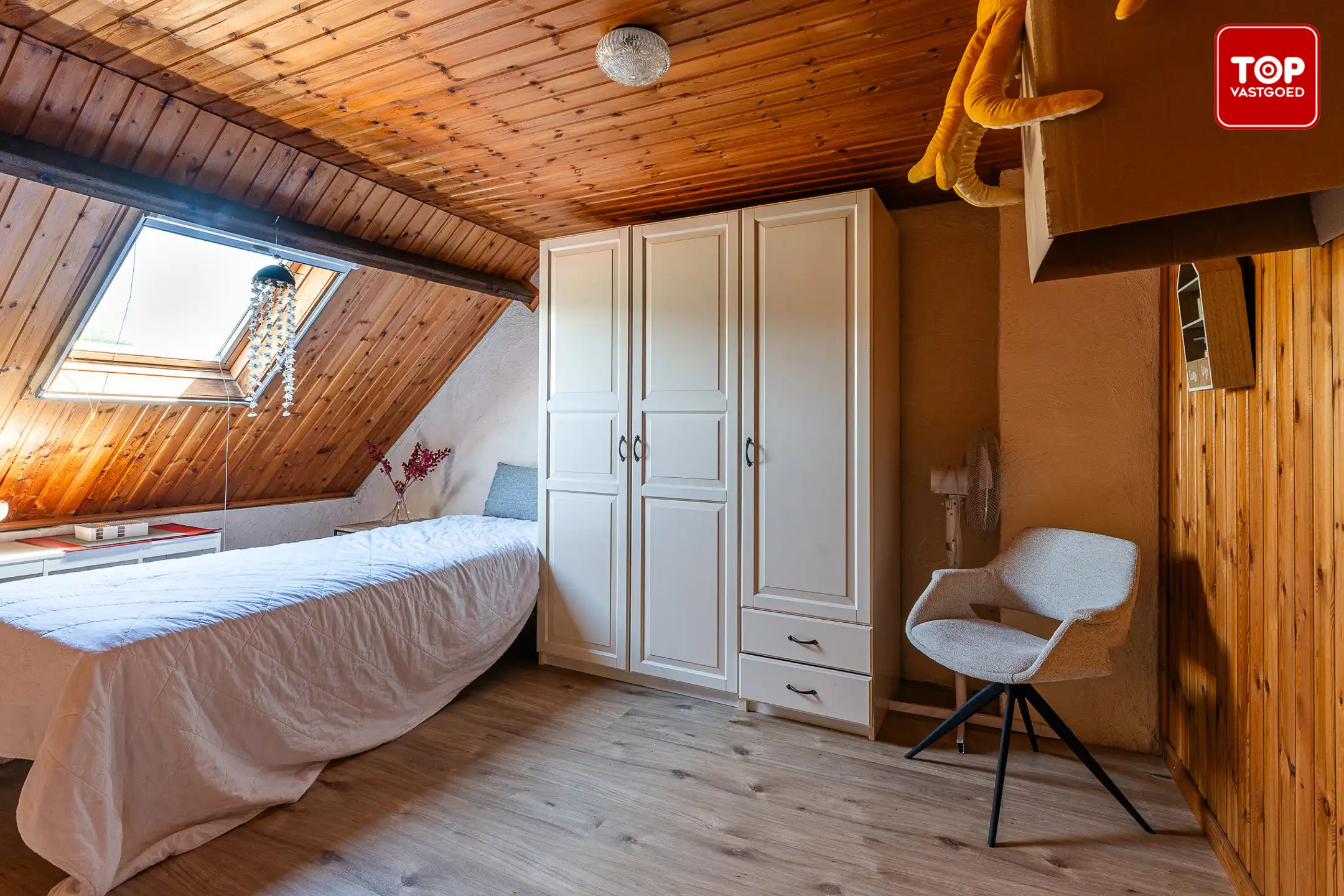 Uitzonderlijk gelegen perceel met totaal te renoveren of herop te bouwen woning.  foto 16