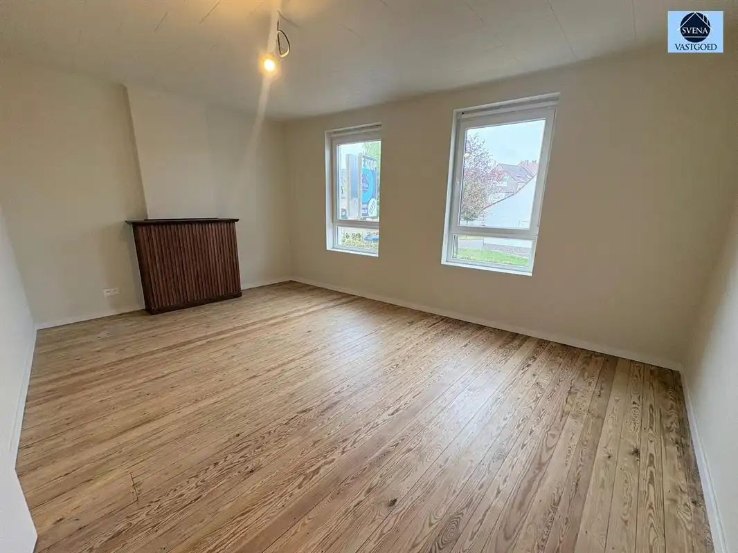 PRACHTIGE, ZEER RUIME WONING MET 5 SLAAPKAMERS foto 9