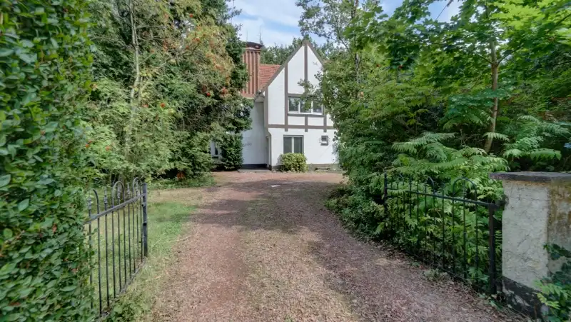 Te renoveren charmant landhuis van 235m² + dubbele garage op 15 are foto 4