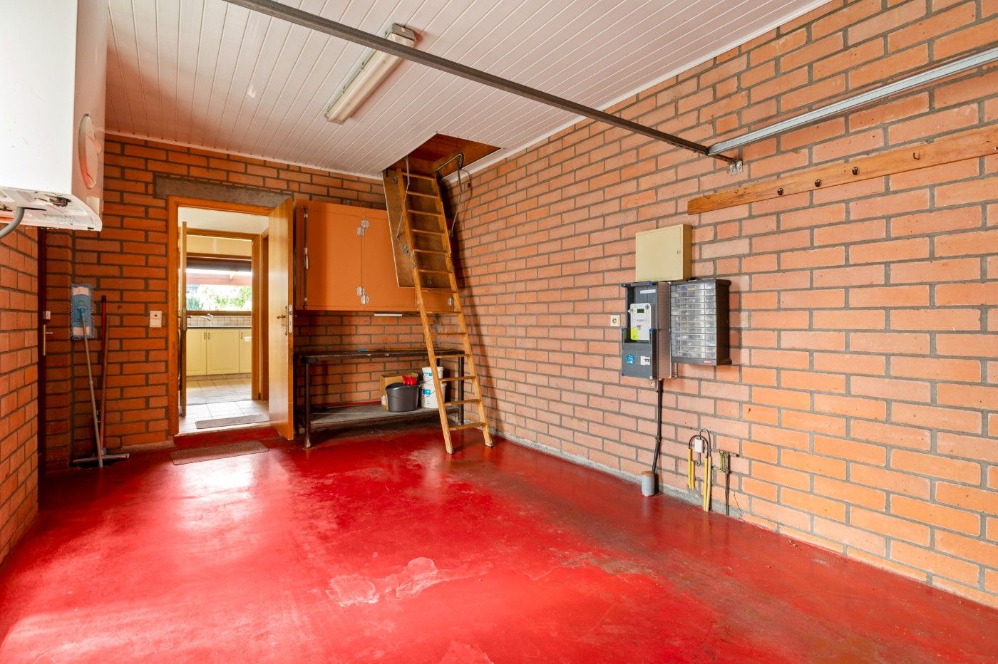 Vrijstaande laagbouwwoning met 3 slpk., tuin en inpandige garage foto 21