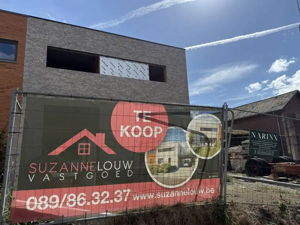 Moderne nieuwbouwwoning met vrijstaande garage en kelder, casco afgewerkt foto 10
