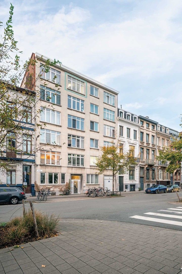 Stijlvol appartement met open uitzicht in de Harmoniewijk foto 22