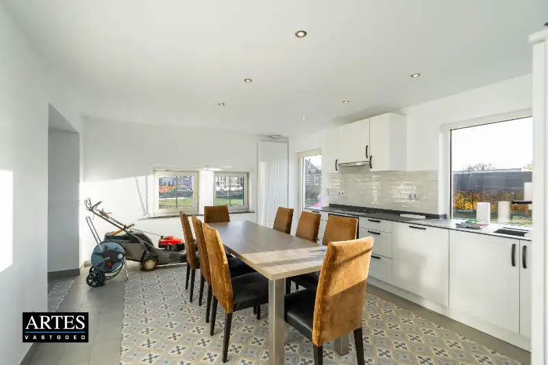 Charmante woning met 3 slaapkamers foto 13