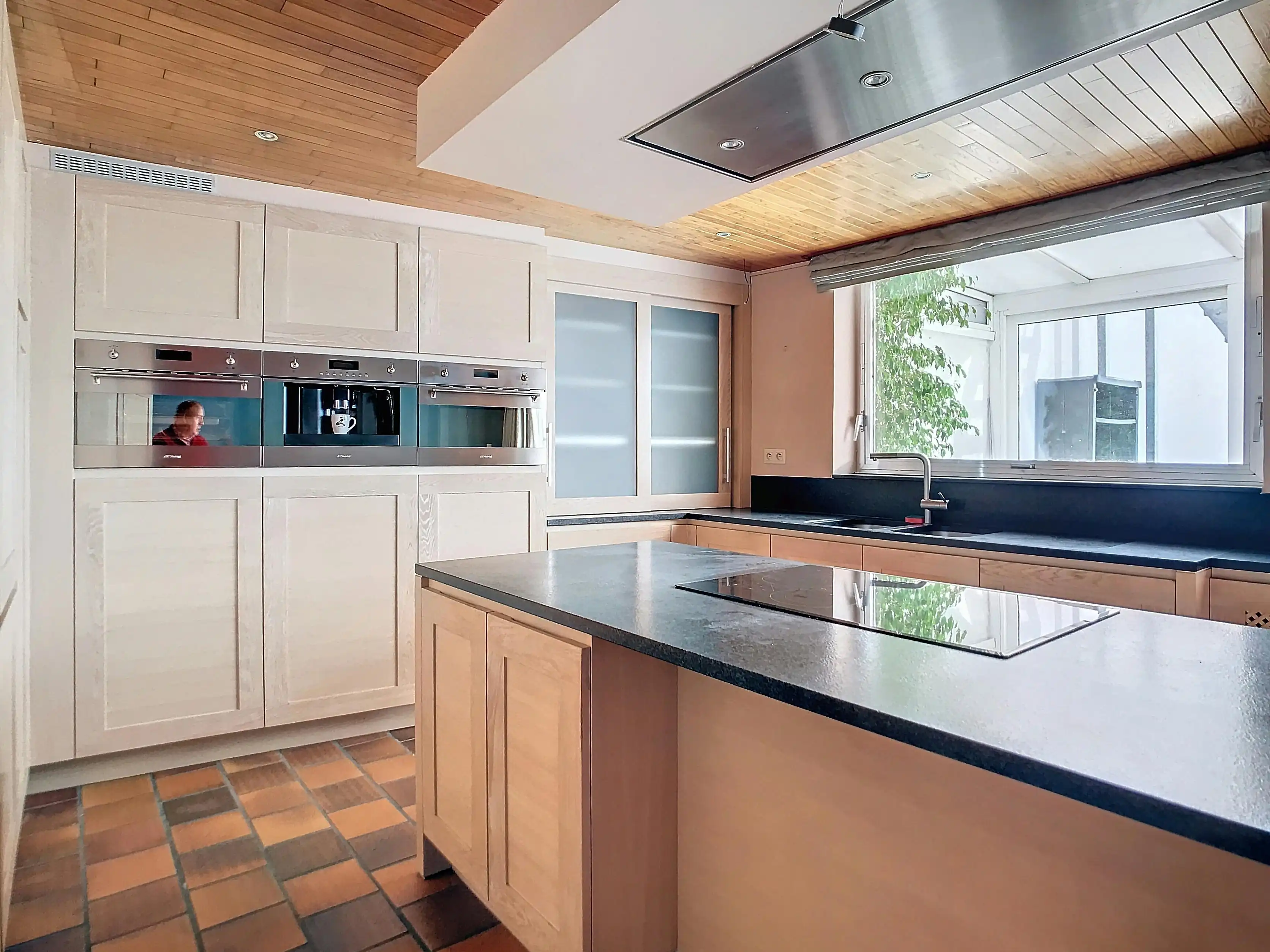 Ruim duplexappartement met handelsruimte centrum Zwijndrecht foto 9