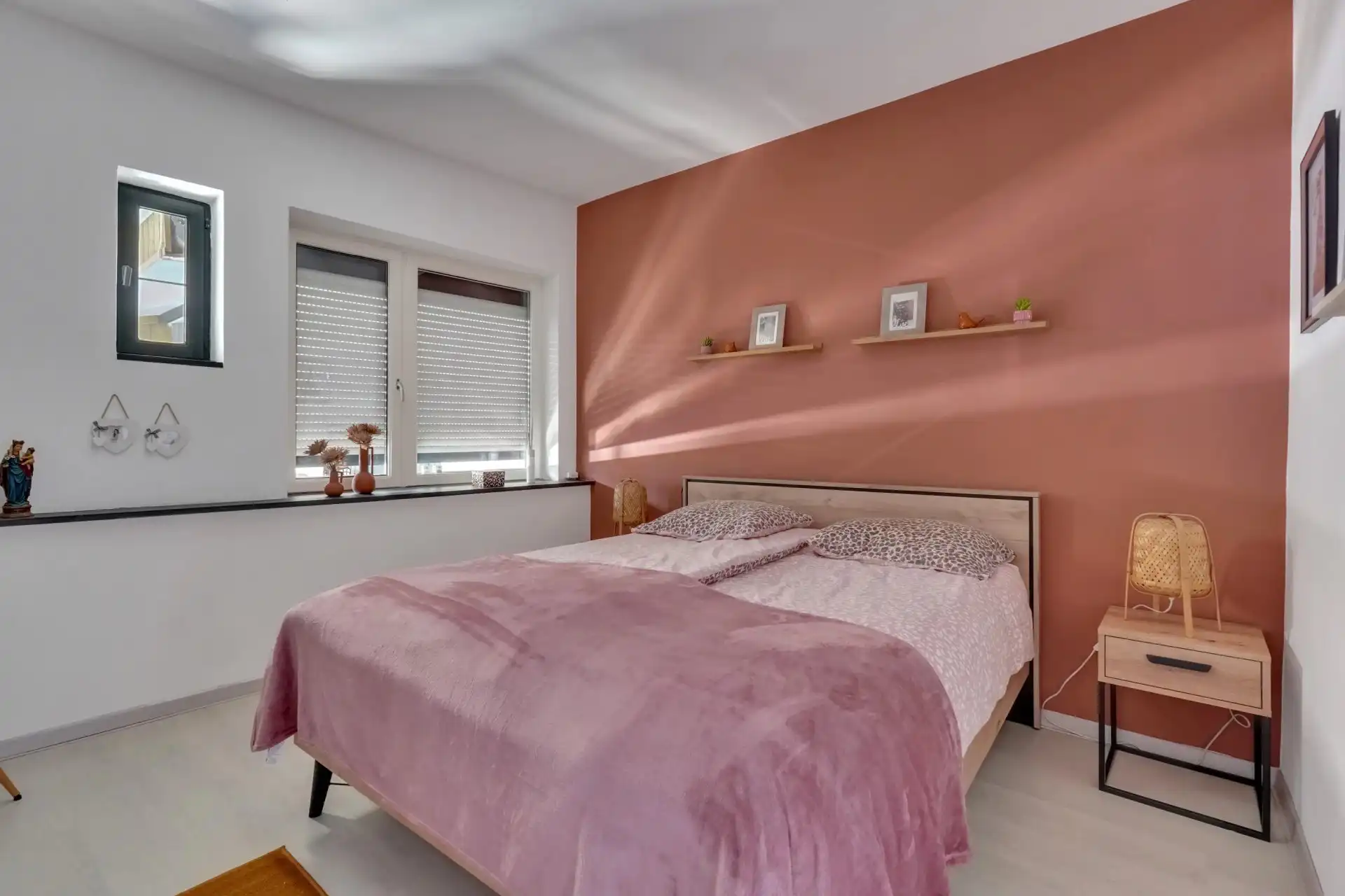 Volledig gerenoveerde gelijkvloerse woning met tuin in Riemst foto 10