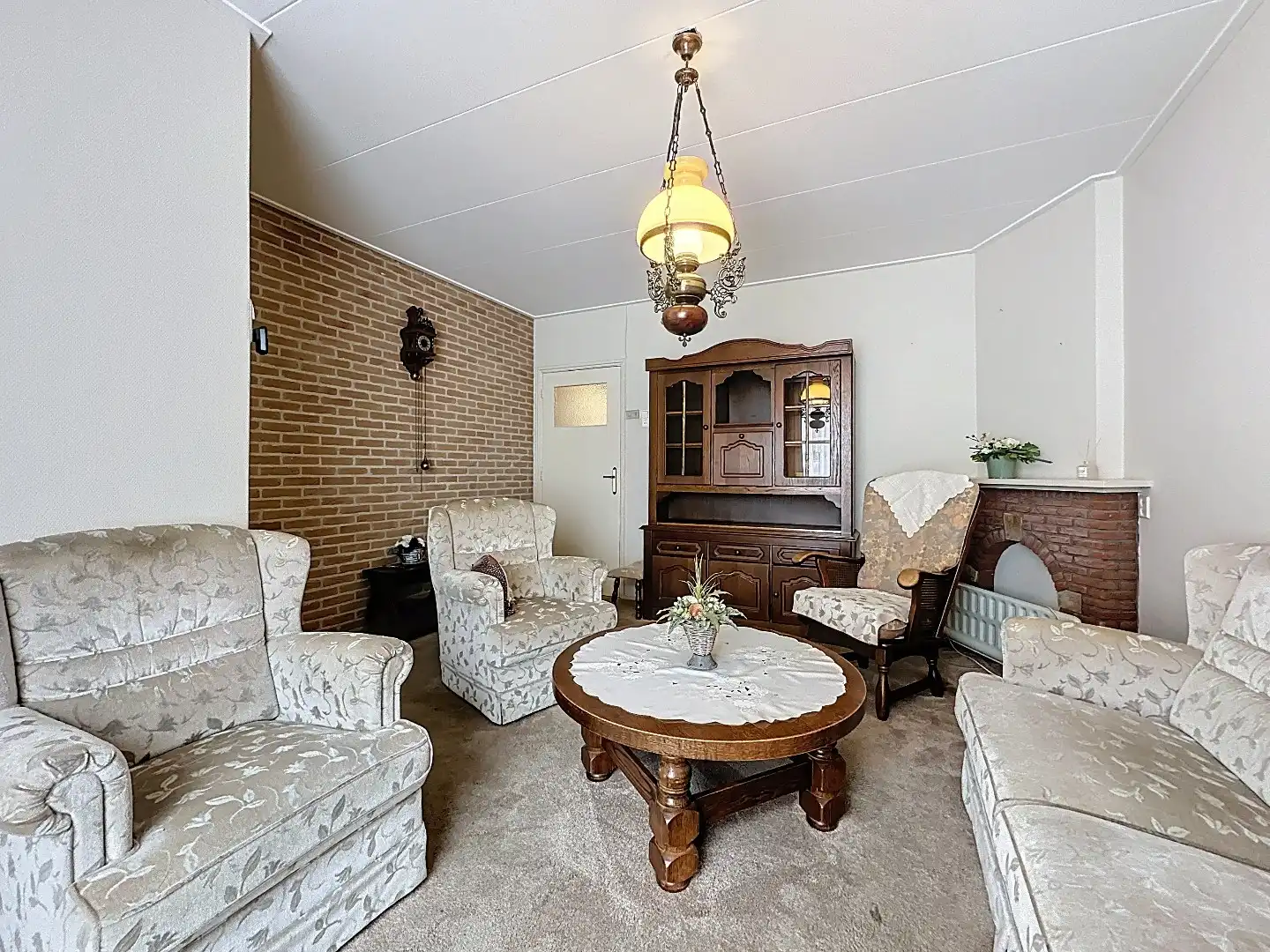 Handelsruimte en woning op toplocatie foto 3