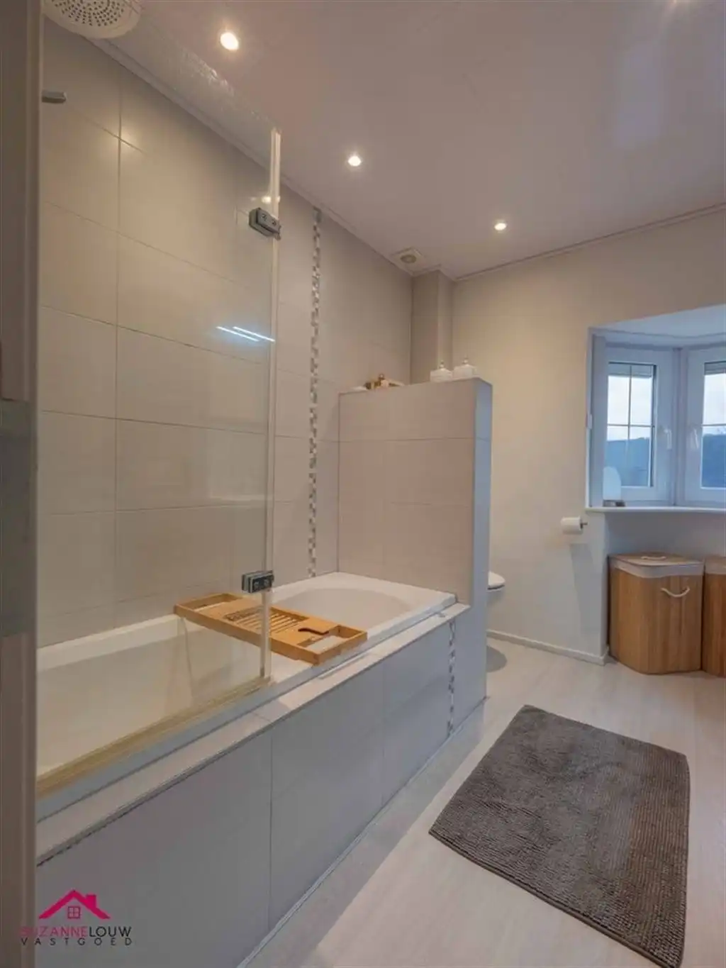 Gezellige en instapklare, half vrijstaande woning met veranda foto 29