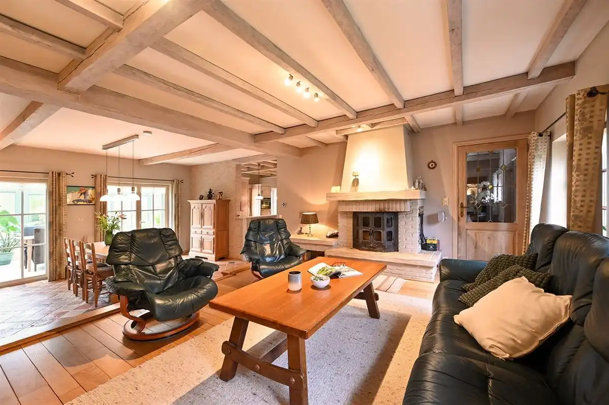 Instapklare villa met zwemvijver foto 3