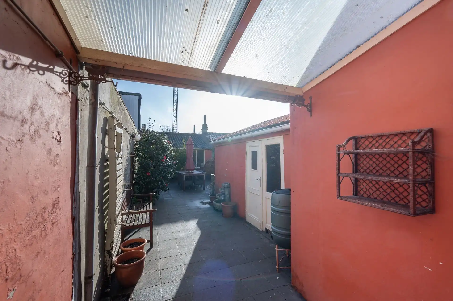 Grote gezinswoning met tuin en 7 slaapkamers nabij centrum en zee foto 10