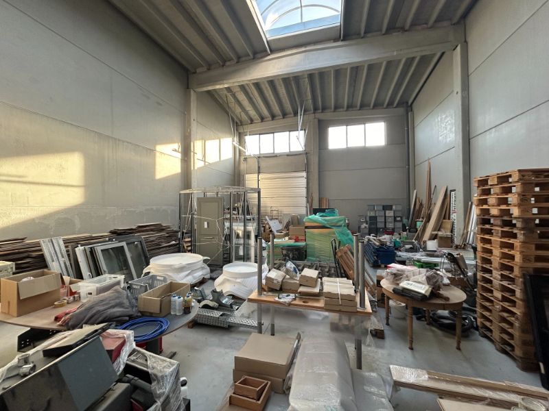 Recent magazijn van 216 m² op toplocatie in Sluis Eke foto 8