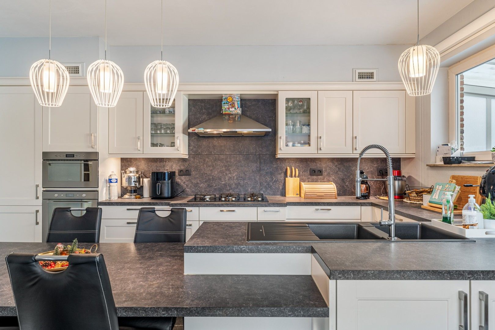 🏡 Instapklare halfopen bebouwing in landelijke stijl te koop in Houthalen-Helchteren (Binnenvaartstraat) foto 8