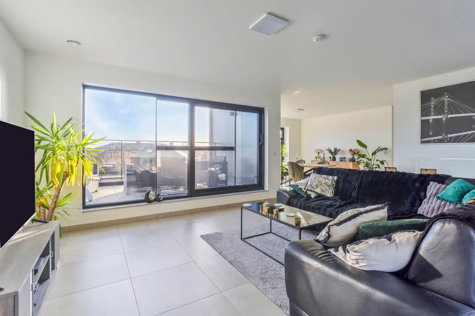 Penthouse in uitstekende staat met 2 slpks en 2 carports foto 10