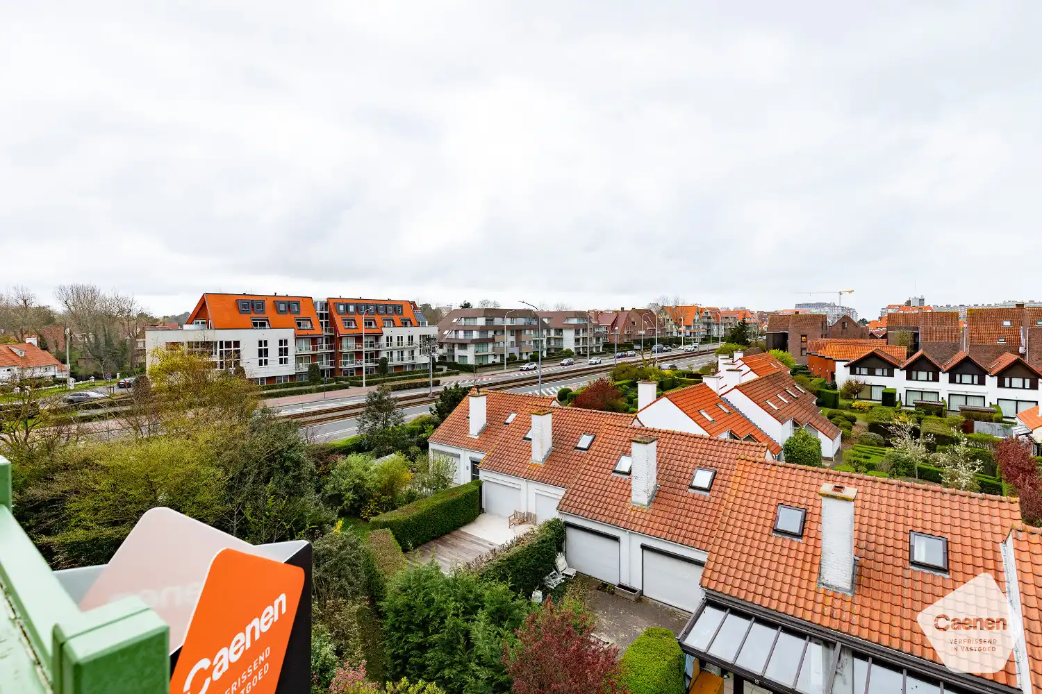 Volledig gerenoveerd appartement met 1 slaapkamer en mooi zicht foto 11