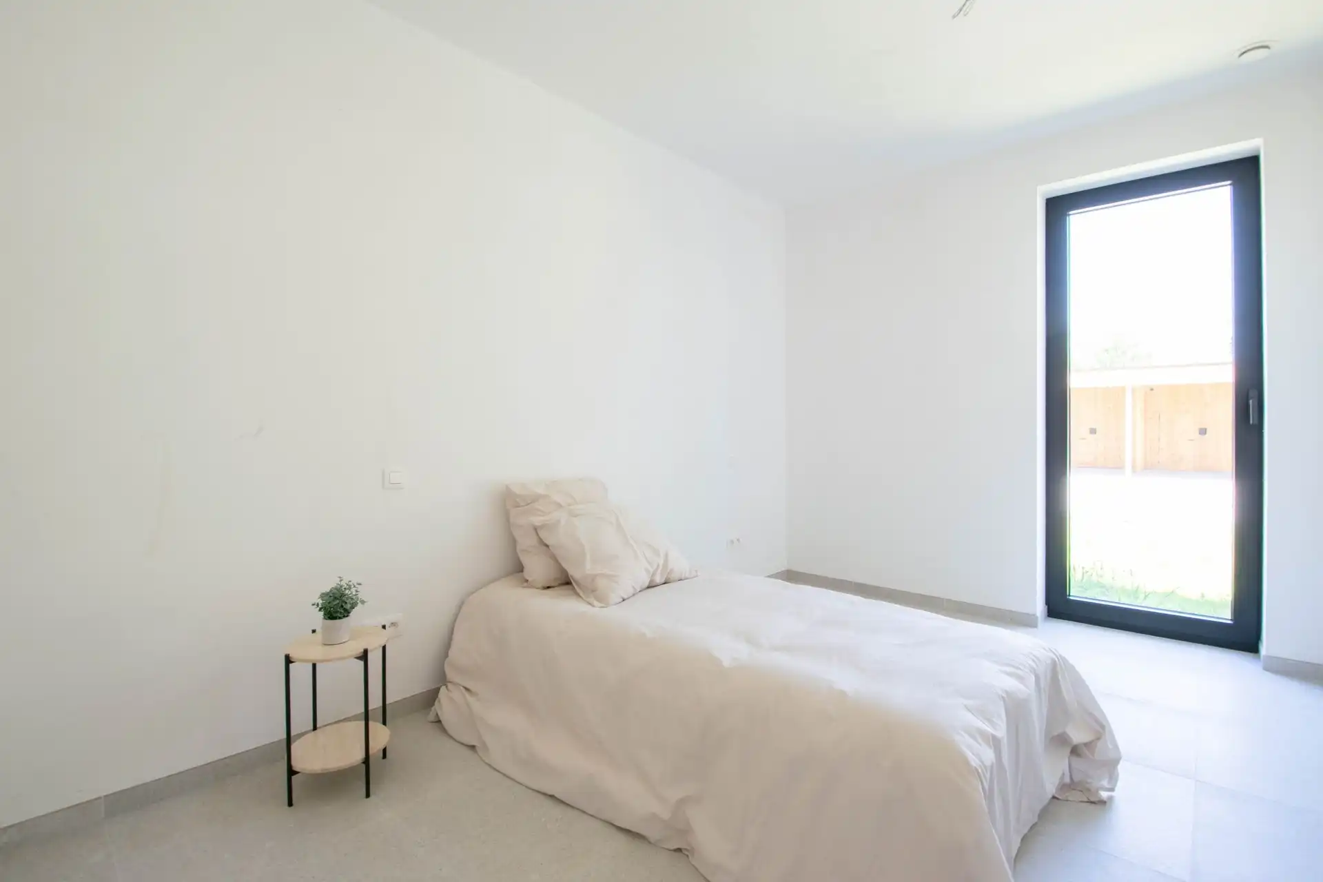 Afgewerkt nieuwbouwappartement met 3 slaapkamers & privé tuin (127m²) foto 9